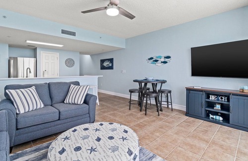 Long Beach Condo | Majestic Bluefish on the Beach with Reserved Parking Space