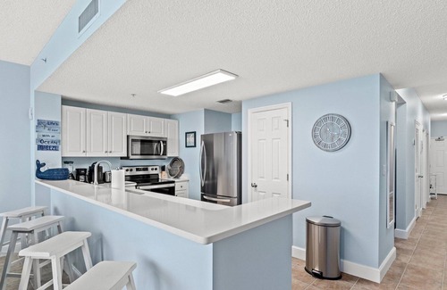Long Beach Condo | Majestic Bluefish on the Beach with Reserved Parking Space