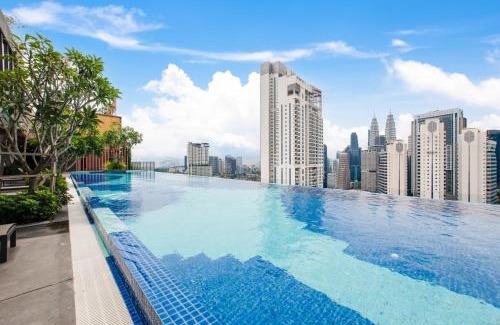 Kuala Lumpur City Centre Apartment | Majestic by Avery at KLCC#Located in the City Center#10 mins Walk to Twin Towers#Rooftop Infinity pool#中英文房东