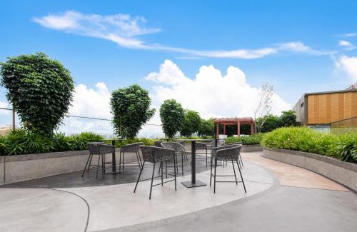 Kuala Lumpur City Centre Apartment | Majestic by Avery at KLCC#Located in the City Center#10 mins Walk to Twin Towers#Rooftop Infinity pool#中英文房东