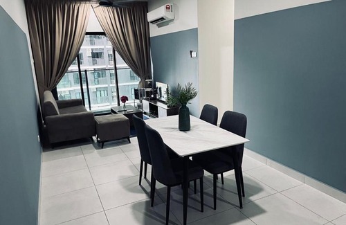 Kampung Bukit Dukong Apartment | Majestic maxim 3 bedrooms link MRT cheras Kuala lumpur