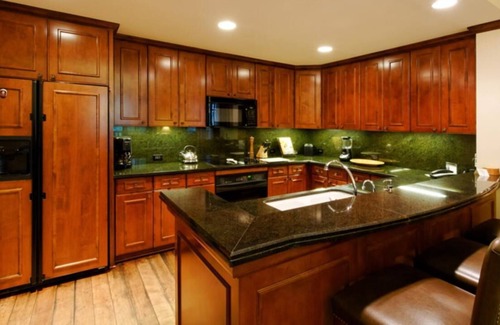 Aspen Villa | Majestic Mountain 2 bedroom Ritz, Aspen
