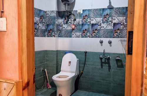 Kasol House | Majestic Mountain Bhaiji Guest House
