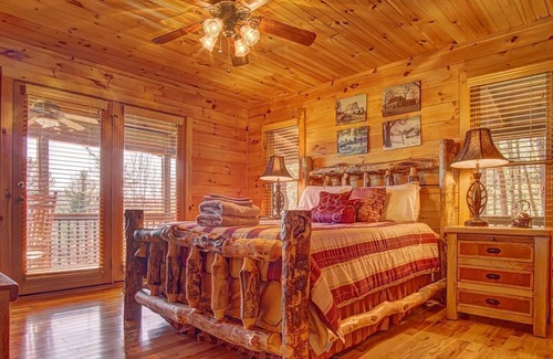 Mineral Bluff Cabin | Majestic north Georgia mountain views! Ask me about special rates!