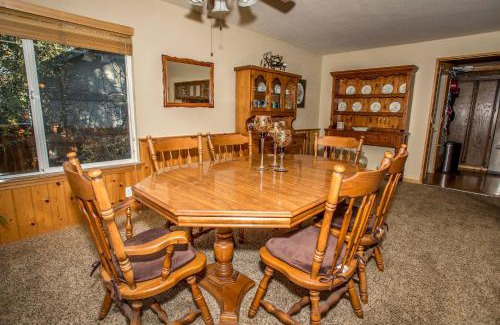 Summit Estates House | Majestic Pines