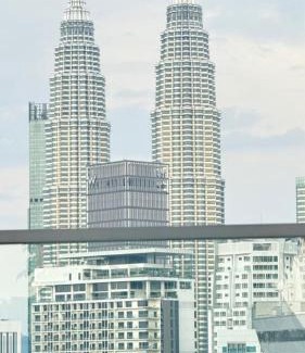 Kuala Lumpur City Centre Apartment | Majestic Residences KLCC By Moonlight