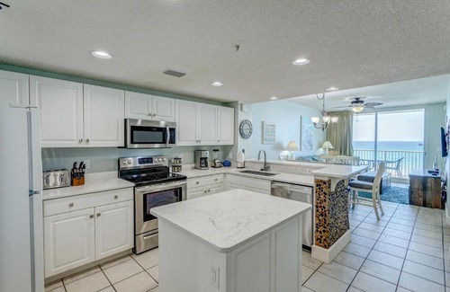 Long Beach House | Majestic Resort Tower 2 Unit 306