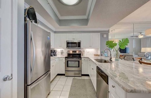 Miramar Beach Condo | Majestic Sun 1011A Amazing Views , Diamond Floor plan Condo 2/2