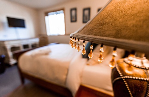 Glacier View Cabin | Majestic Valley Wilderness Lodge