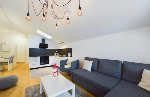 Taesch Apartment | Majestic View Alpine Retreat