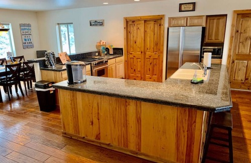 Tamarack Cabin | Majestic Views Overlooking Lake Cascade w/acreage