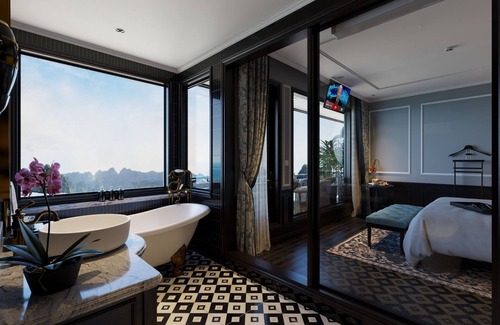 Ha Long Hotel | Majesty Prime Cruise
