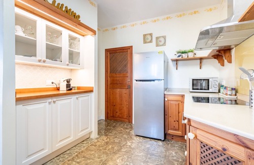 Es Palmer House | Majorcan Holiday Home with Pool, Wi-Fi, Garden and Patio