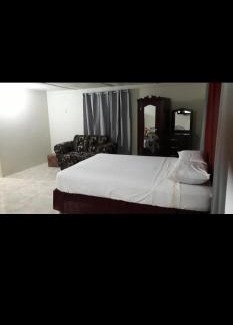 Montego Bay Apartment | Majorvilla no AC low price West Village