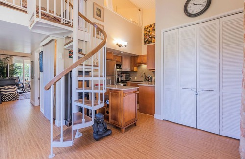 Kahuku Condo | Makani Moana Loft - Golf Course View - North Shore - Sleeps 2