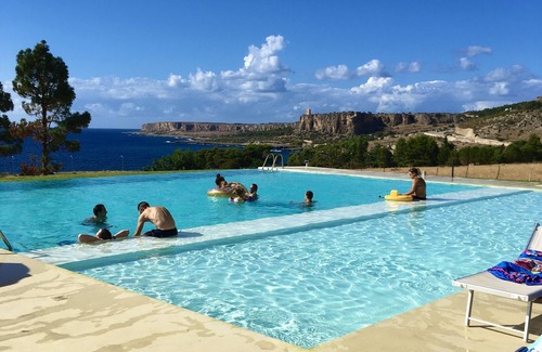 Macari House | Makari bay home