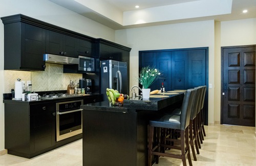 Los Cabos Apartment | Make a new and Spectacular Memories discovering the meaning of Slyawar !
