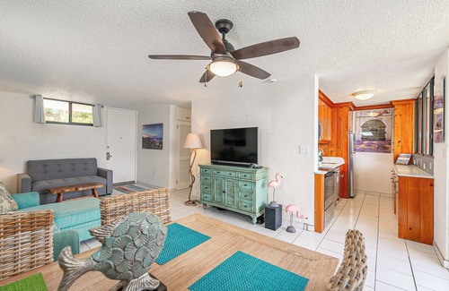 Bolongo Bay Condo | Make Good Waves- OCEAN VIEW 2 Bed & 2 Bath