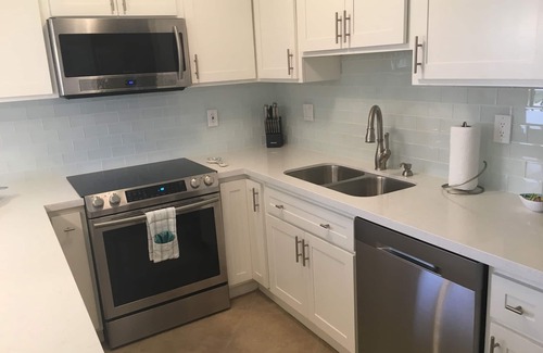 South Padre Island Condo | Make Memories In our 3Bdr/2Ba Condo w/beach views, beach gear, walkable dining