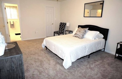 Dale City House | Make memories with us in the DMV