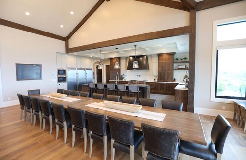 Fish Haven Cabin | Make your next family reunion, corporate retreat, or special event unforgettable.
