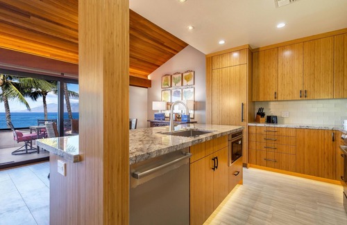 Wailea Condo | Makena Surf | F306 | Beachfront Resort