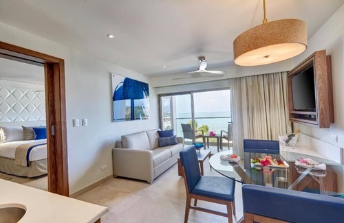 Morne Rouge House | Making The Best Memories Along The Way! Pool, Parking Near Botanical Gardens