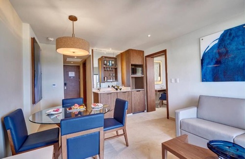 Morne Rouge House | Making The Best Memories Along The Way! Pool, Parking Near Botanical Gardens