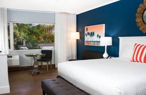 Marathon Resort | Making The Best Memories Along The Way! Onsite Pool and Hot Tub, Pets Allowed