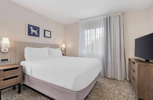 Torrance Hotel | Making The Best Memories Along The Way! Free Breakfast, Free Parking