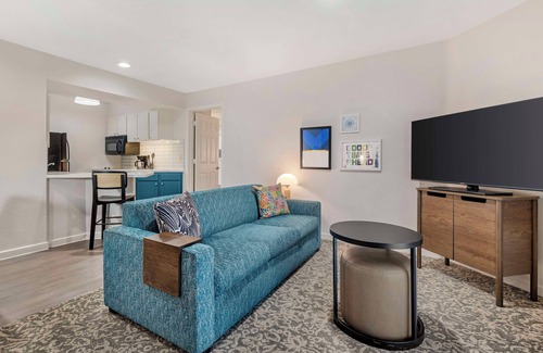 Torrance Hotel | Making The Best Memories Along The Way! Free Breakfast, Free Parking