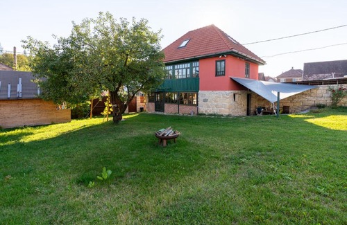 Aghiresu House | MakOasis - the Transylvanian Stone House