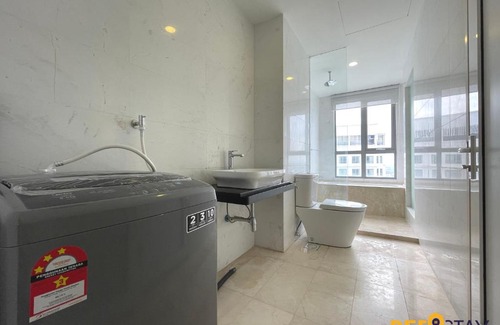 Malacca City Apartment | Malacca SilverScape Residences with Bathtub