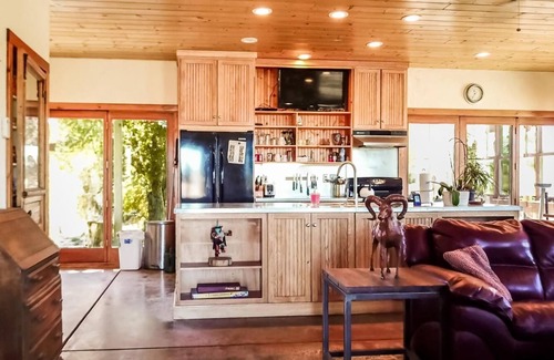 Red Wing Apartment | Malachite River Ranch