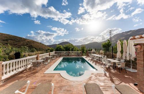 Alcaucin Ski Chalet | MalagaSuite Villa Rural Alcaucín
