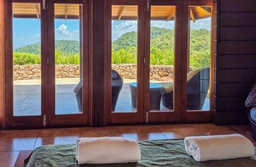 Miallo House | Mali Mali 196 Somerset Drive, Miallo QLD 4873
