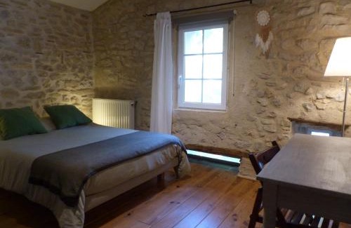 Barret-de-Lioure Bed & Breakfast | Malia - Chambres d'hôtes & Gîte