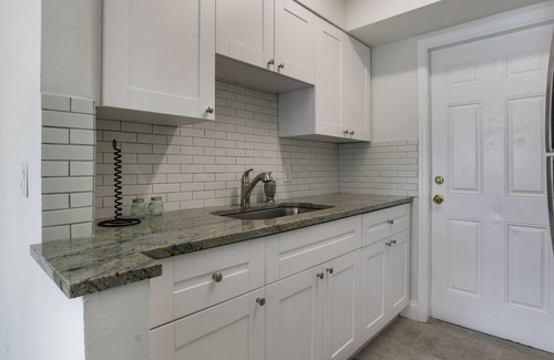 Santa Barbara Estates House | MALIBU BEACH HOUSE! 2BEDRM/2BATH! FREE PARKING!