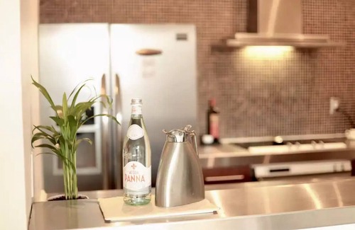 Eastern Malibu Condo | Malibu Country Mart Escapenn