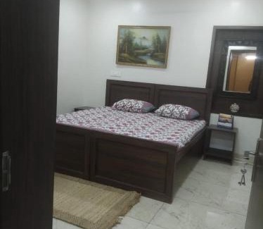 New Delhi Apartment | Malika Villa