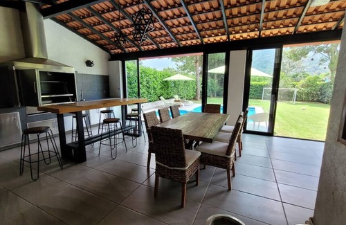 Ocuilan Cabin | Malinalco Covered Terrace Grill Jacuzzi