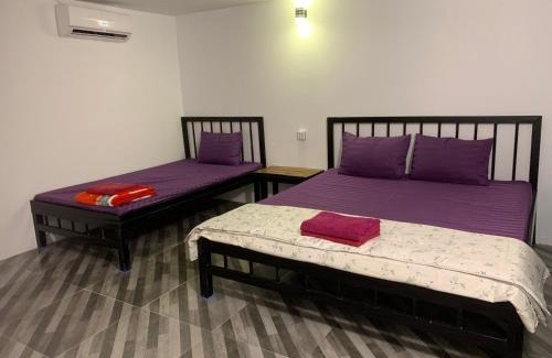 Koh Rong Hostel | Maloop Cafe Hostel