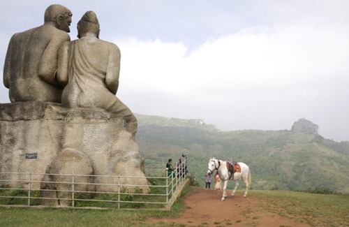 Ramakkalmedu House | Maloos Homestay