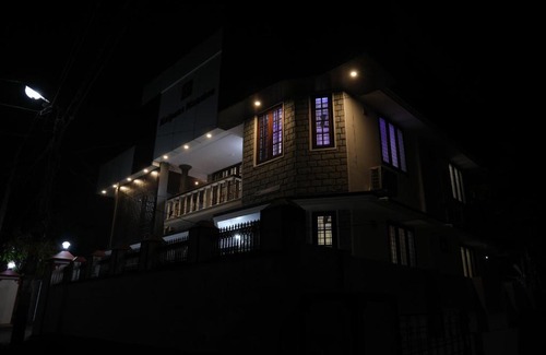 Alwaye Apartment | Malpans Mansion Villa