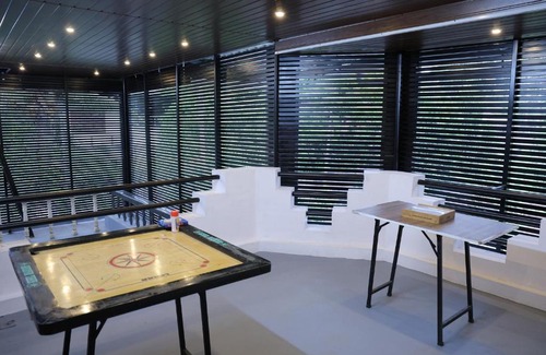 Alwaye Apartment | Malpans Mansion Villa