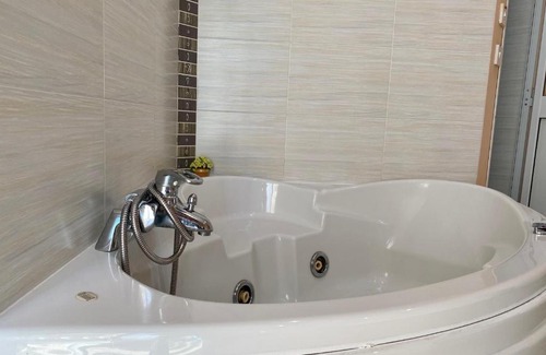Paceville Hotel | Malta Paradise Central