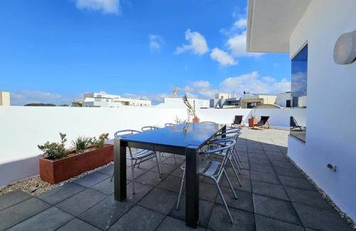 Misra Miel Apartment | Malta Unique Penthouse Spacious Terrace-Sleeps 8