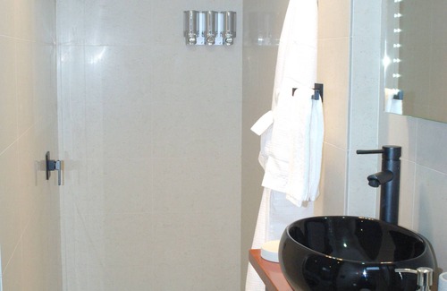Coles Bay Bed & Breakfast | Malting Lagoon Guest House