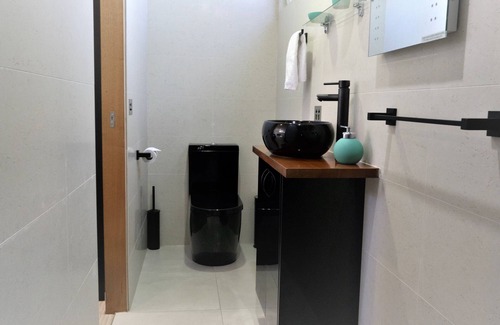 Coles Bay Bed & Breakfast | Malting Lagoon Guest House