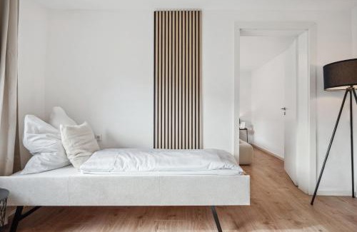 Oßweil Apartment | Malu Rooms - ruhige Lage, Erdgeschoss, SmartTV, Netflix, 24h Checkin,